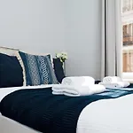 Spacious In Old Town *
